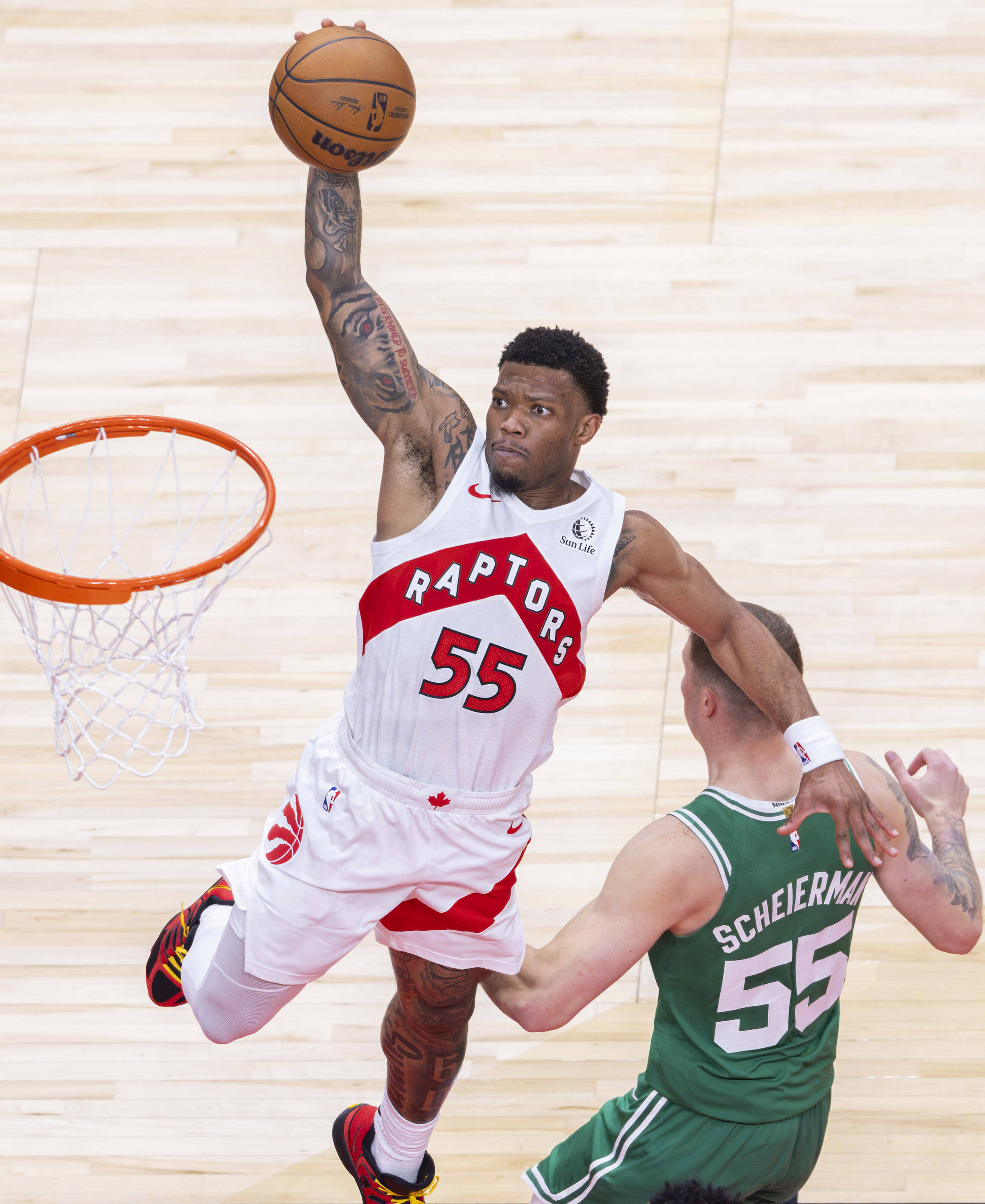 库里常规赛首秀得分